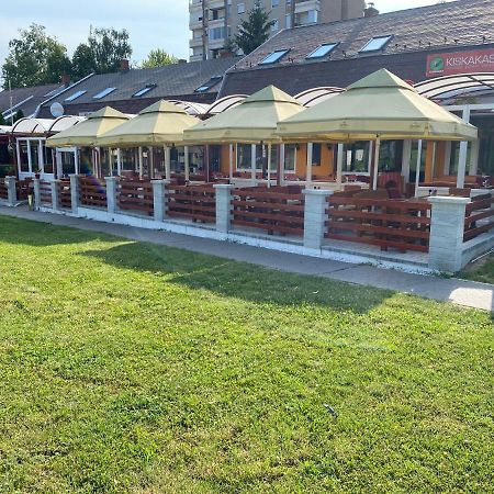 Kiskakas Vendéglő és Panzió Zalaegerszeg Exterior foto
