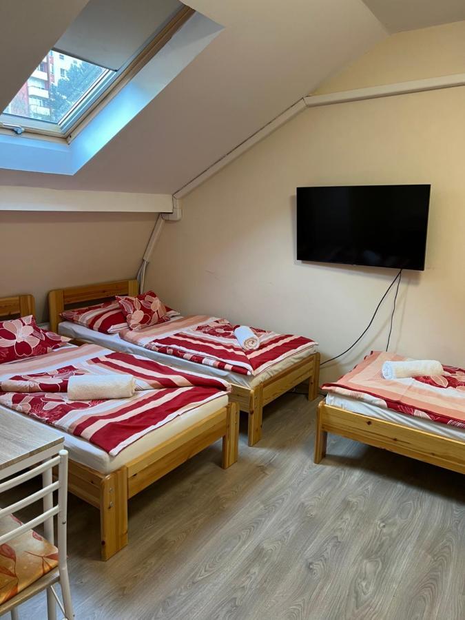 Kiskakas Vendéglő és Panzió Zalaegerszeg Exterior foto