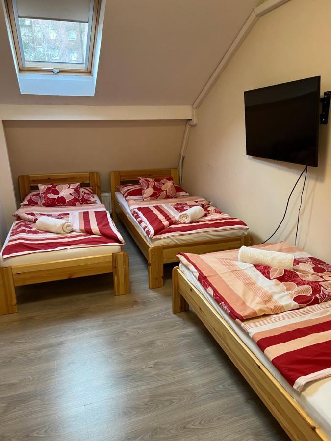 Kiskakas Vendéglő és Panzió Zalaegerszeg Exterior foto